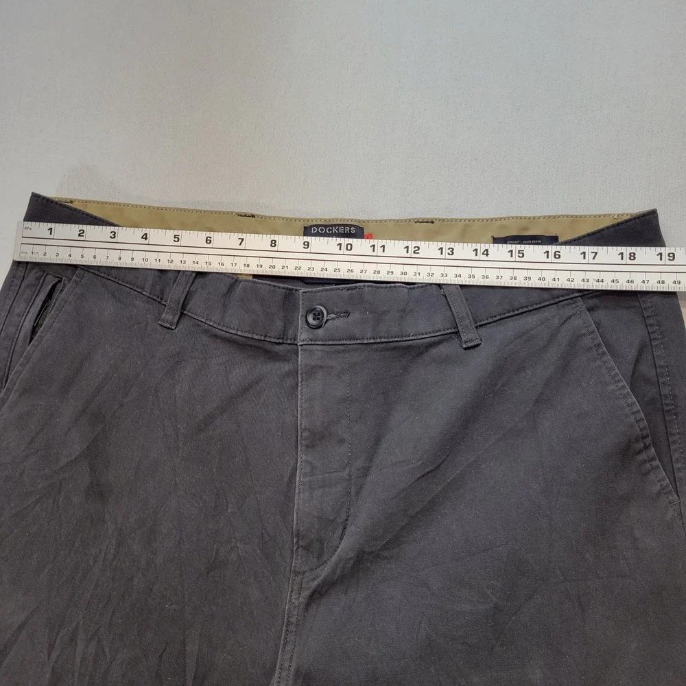 Dockers Chino Pants Mens 38x29 Charcoal Gray Straight Smart 360 Flex Stretch - Picture 10 of 13